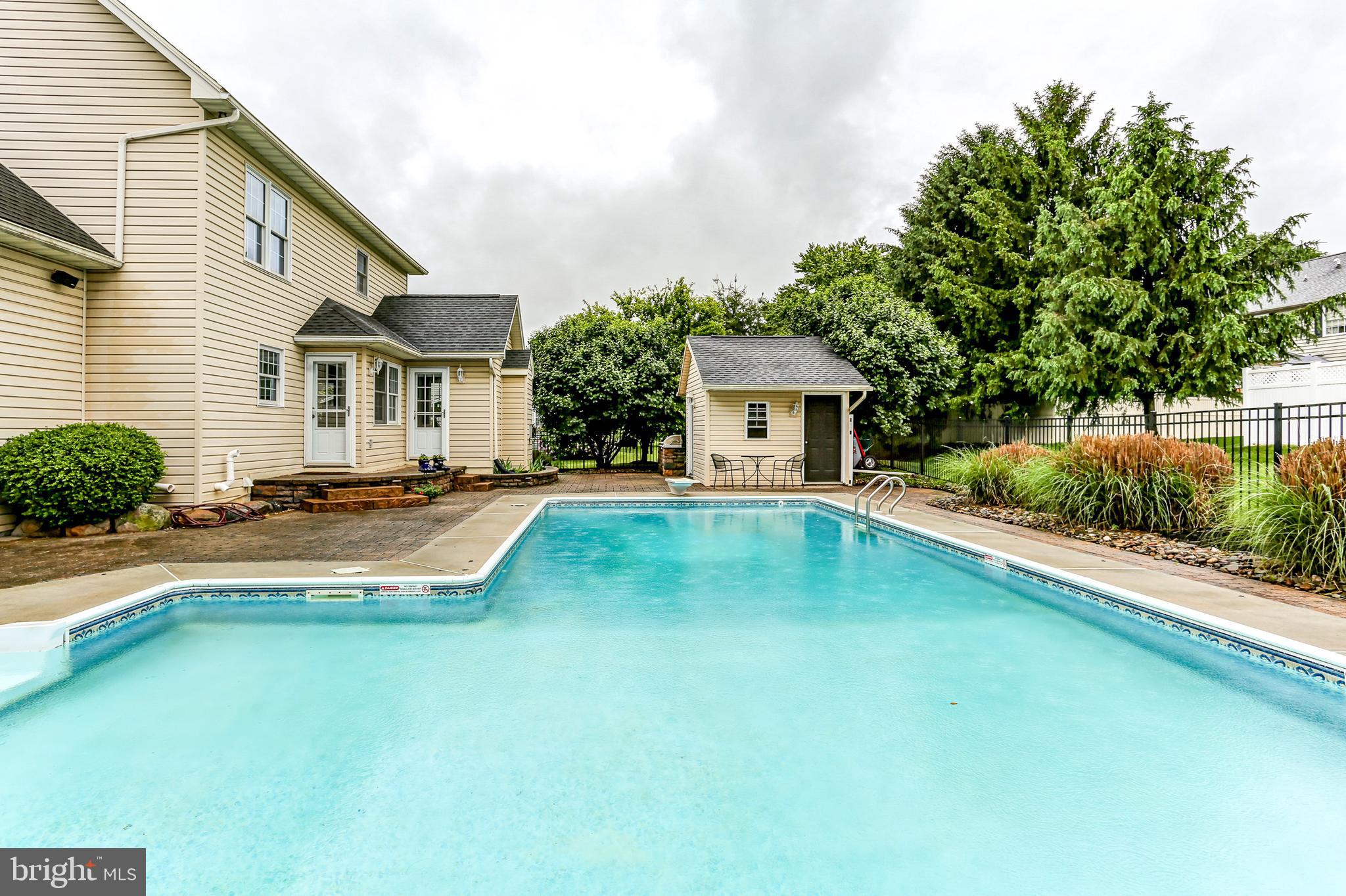 10 SILVER MAPLE DRIVE