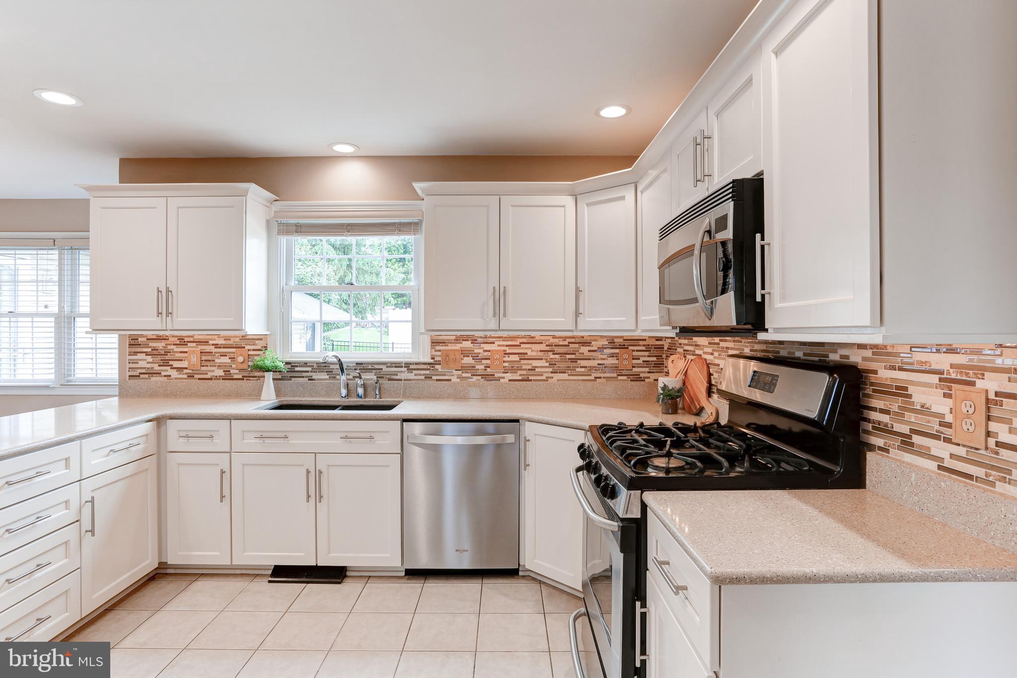 INDIAN HILLS - Residential