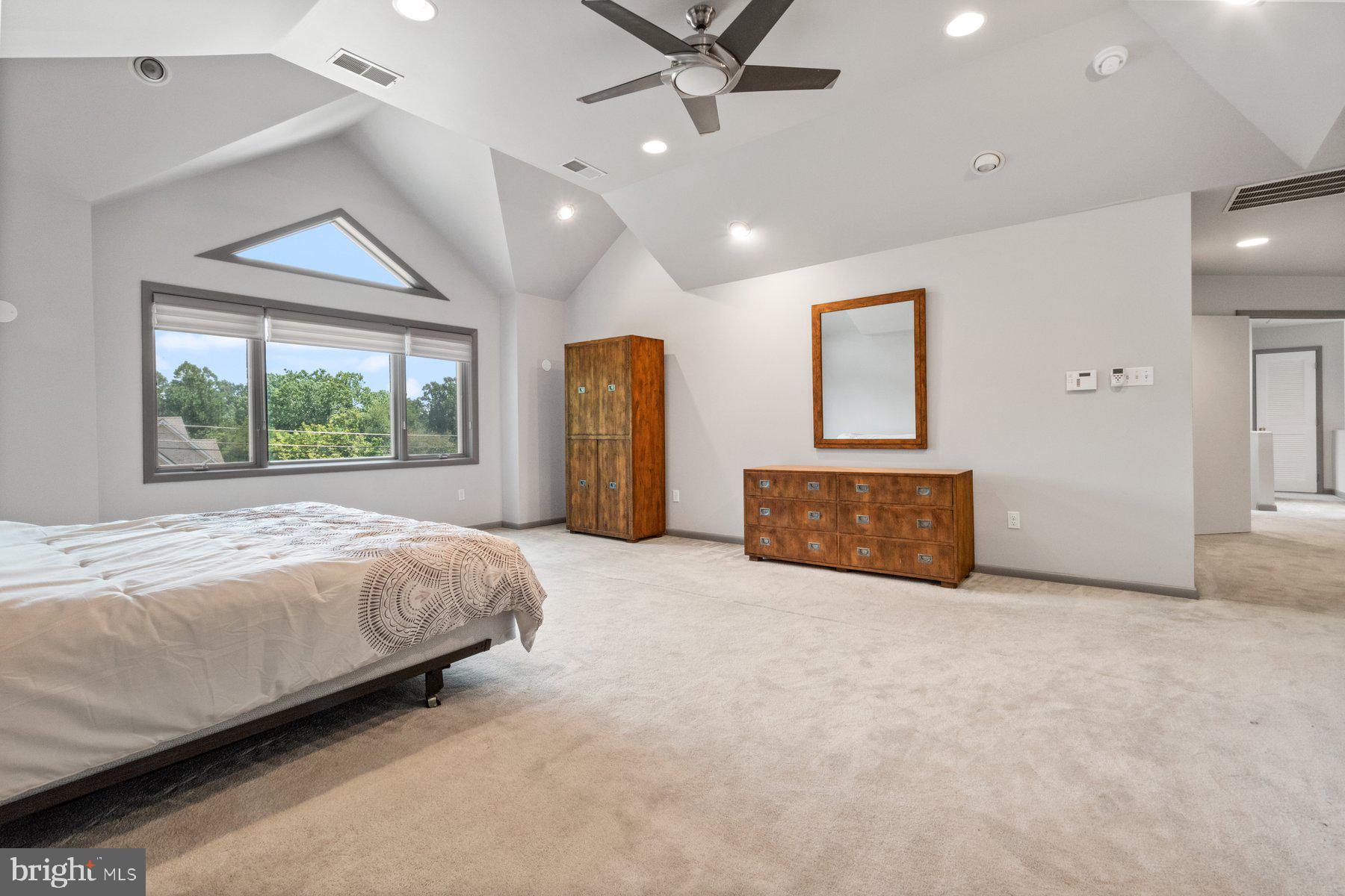 WOODSTOCK - Residential