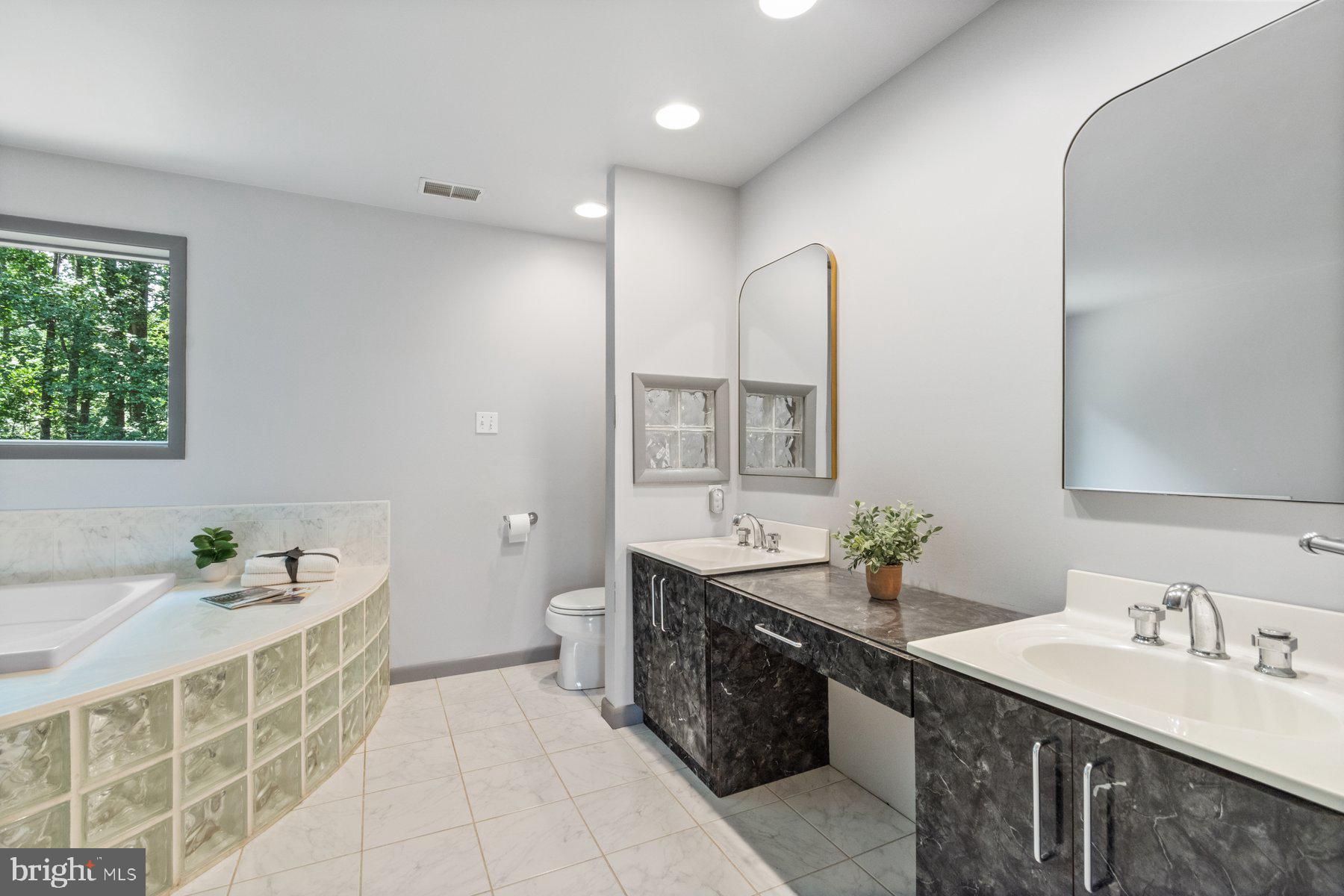 WOODSTOCK - Residential