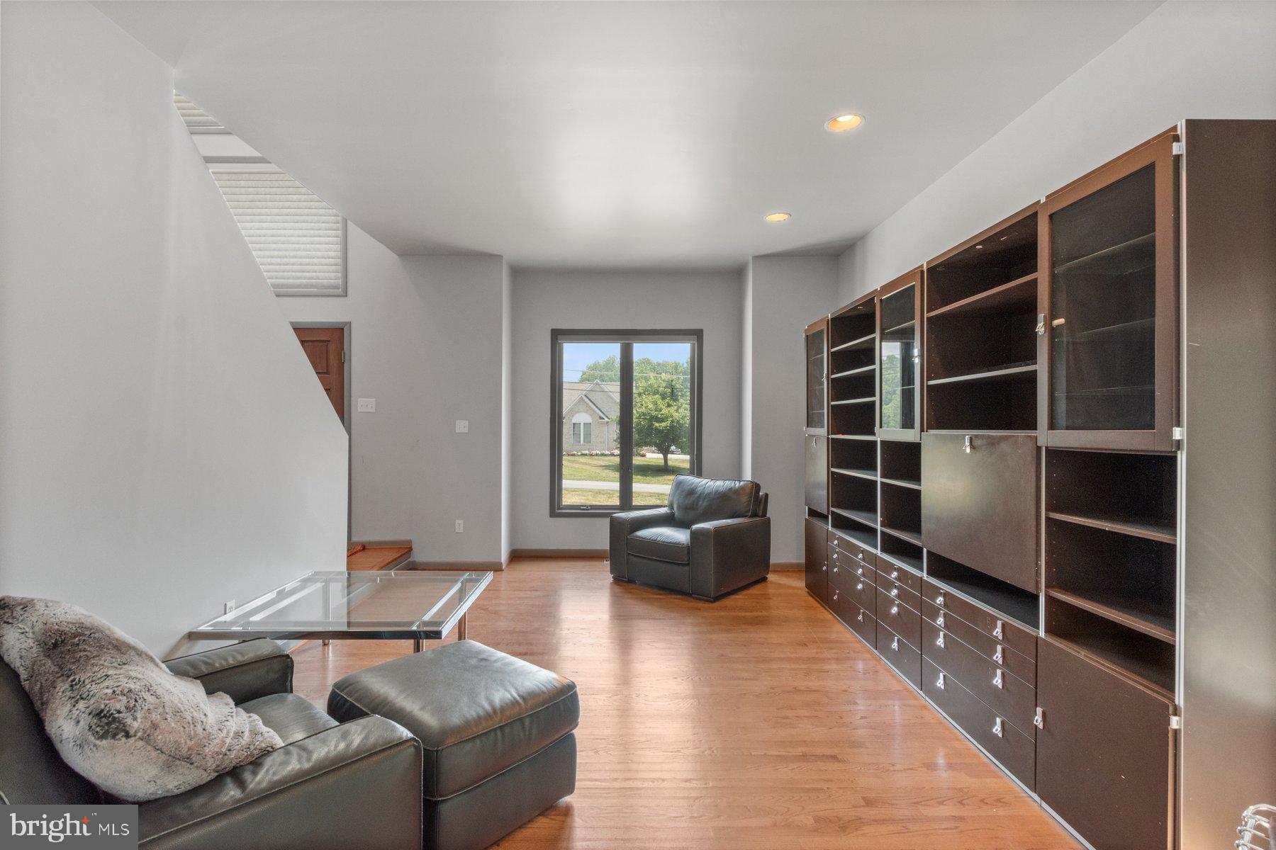 WOODSTOCK - Residential