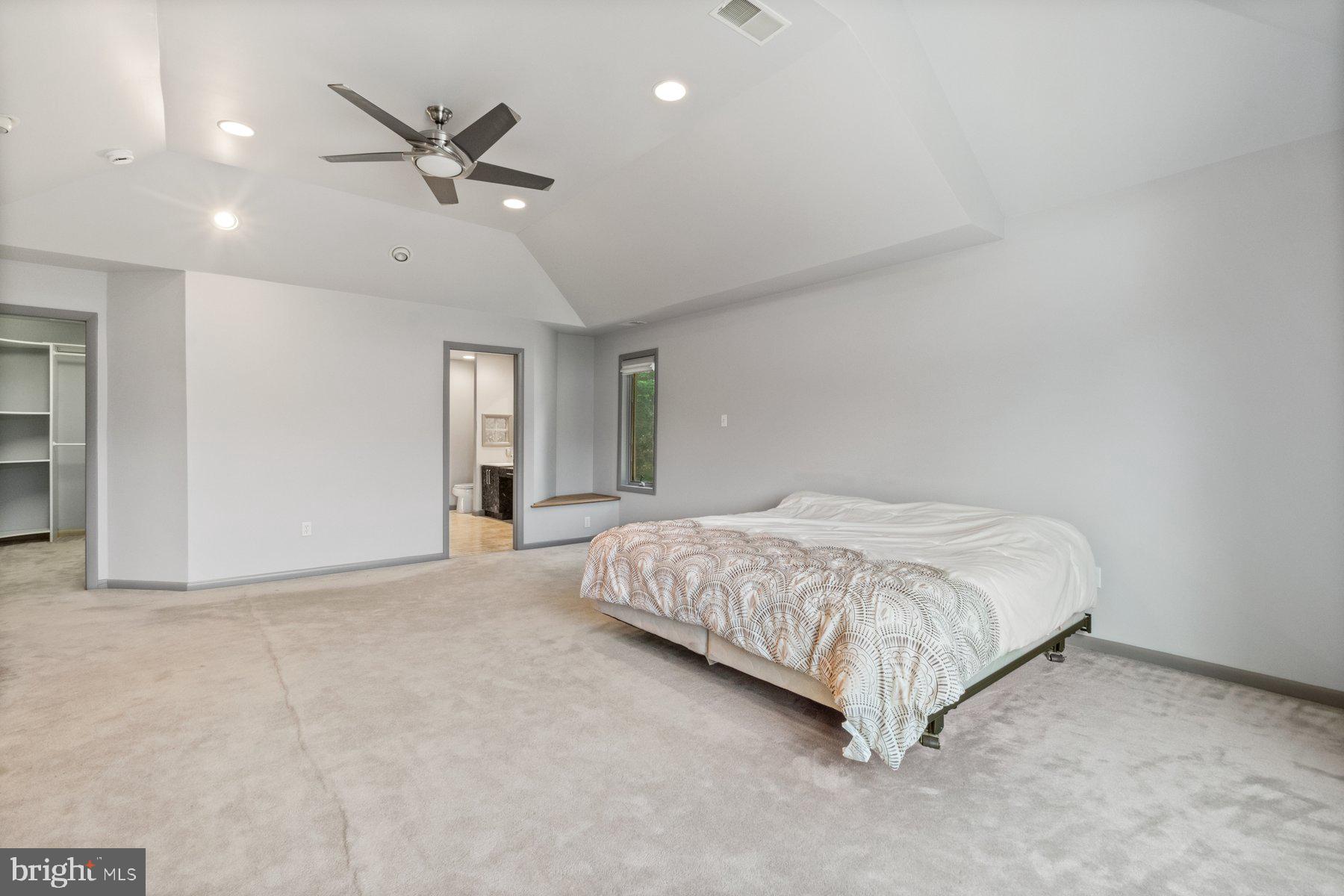 WOODSTOCK - Residential