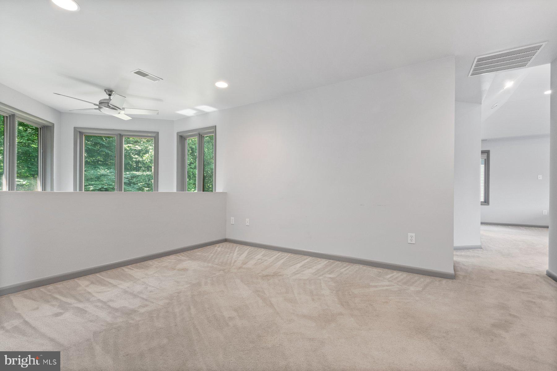 WOODSTOCK - Residential