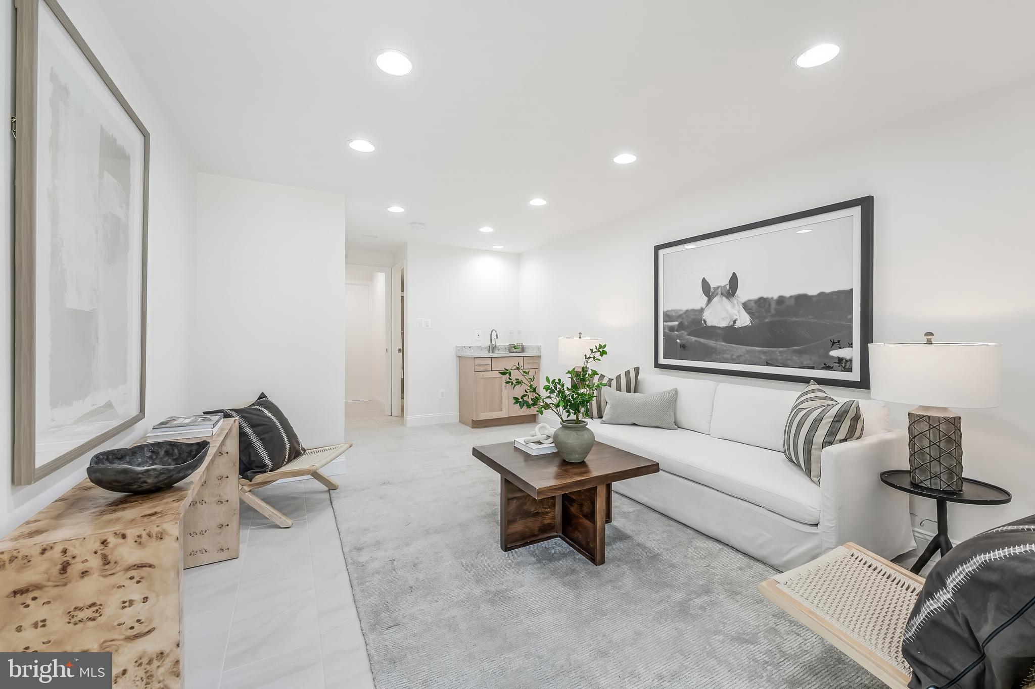 WHISPERWOOD - Residential