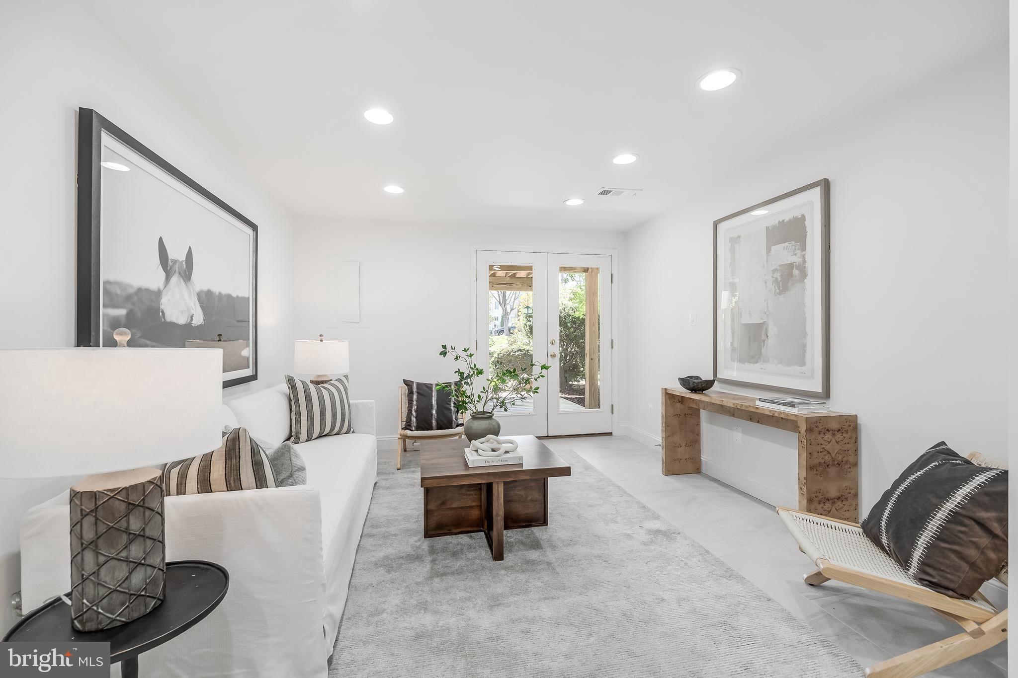 WHISPERWOOD - Residential