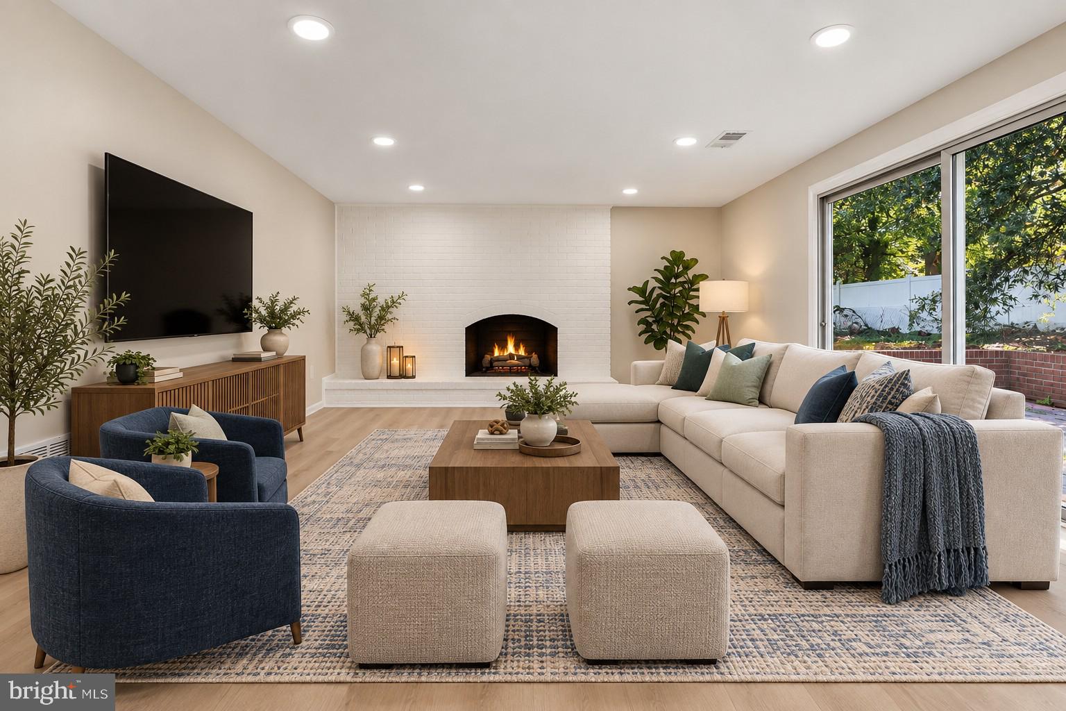 5614 DANIEL CIRCLE