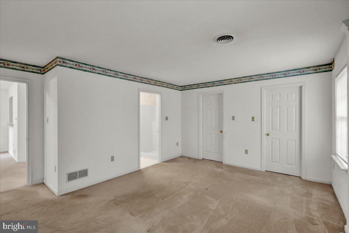 STONE HILL FARMS - Residential