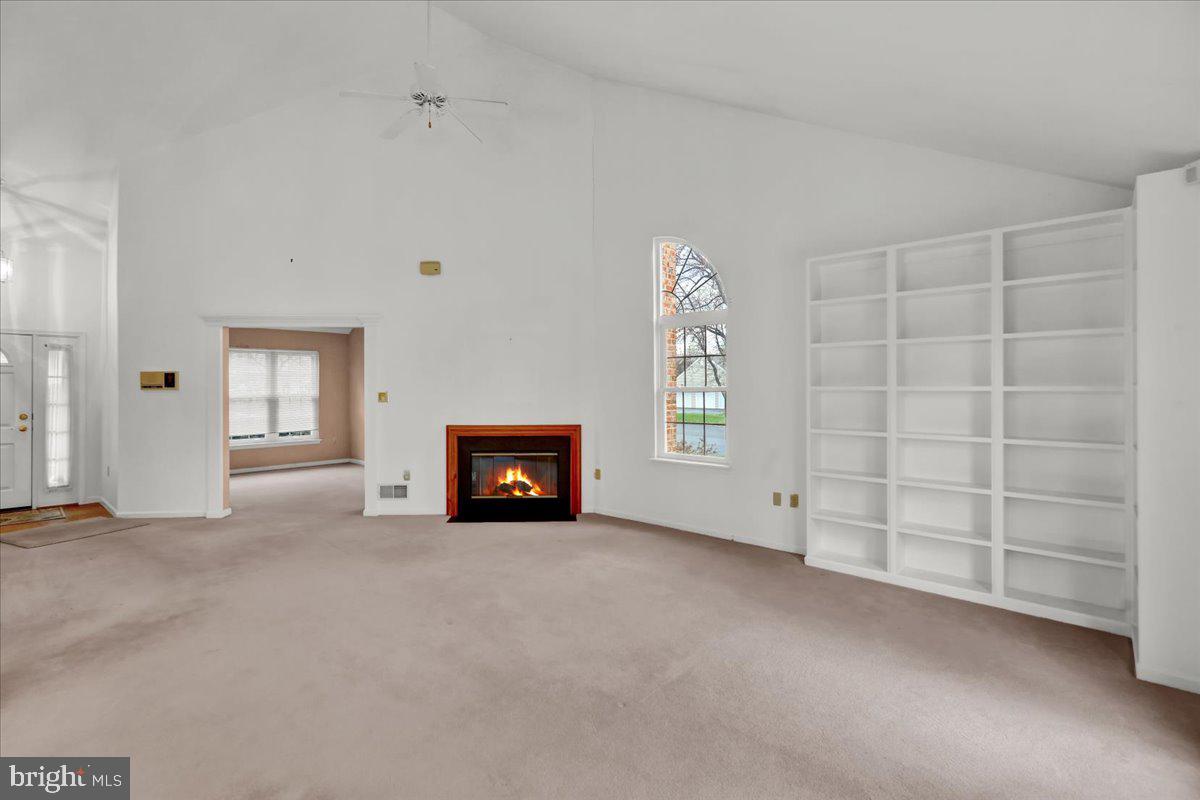 STONE HILL FARMS - Residential