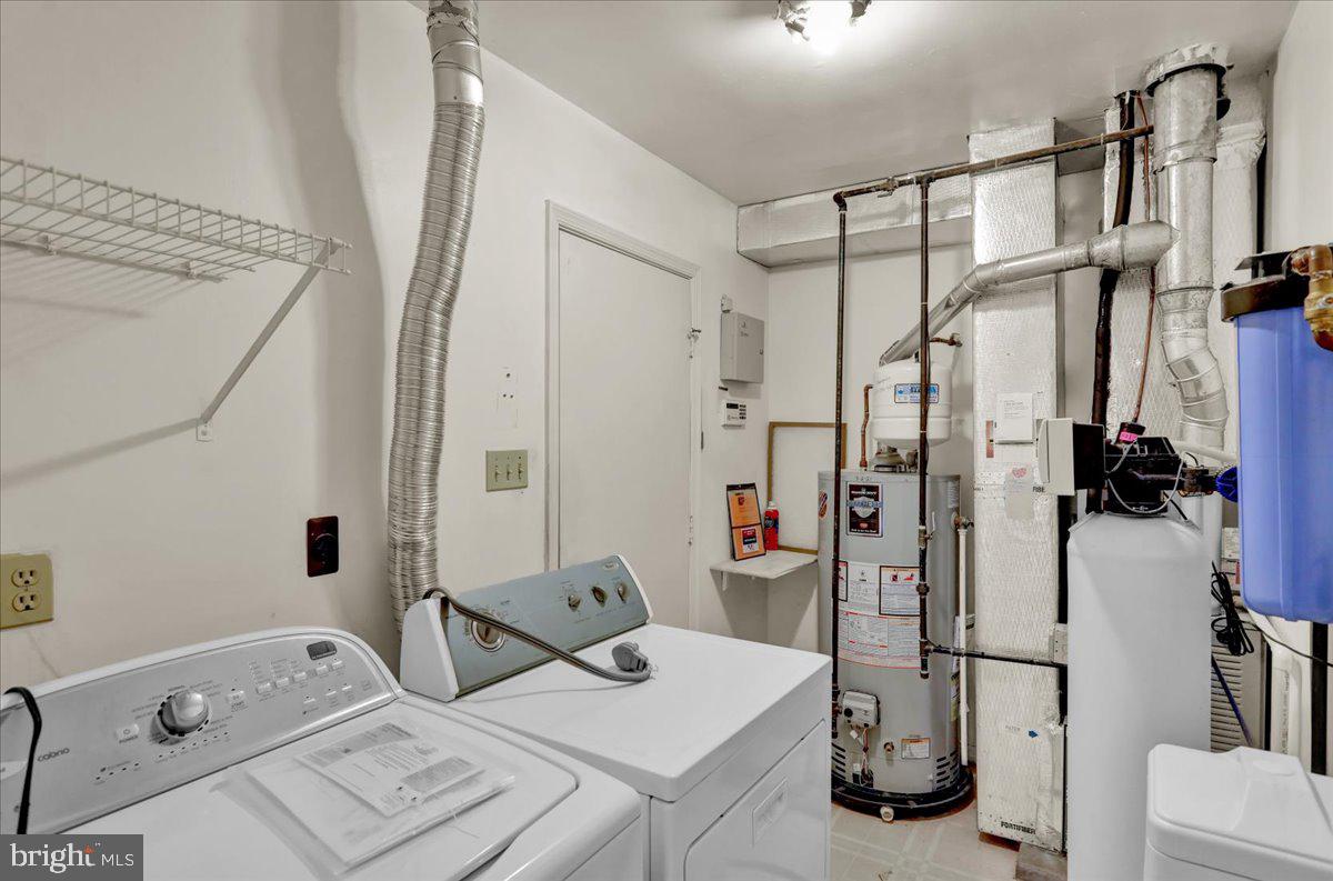 STONE HILL FARMS - Residential