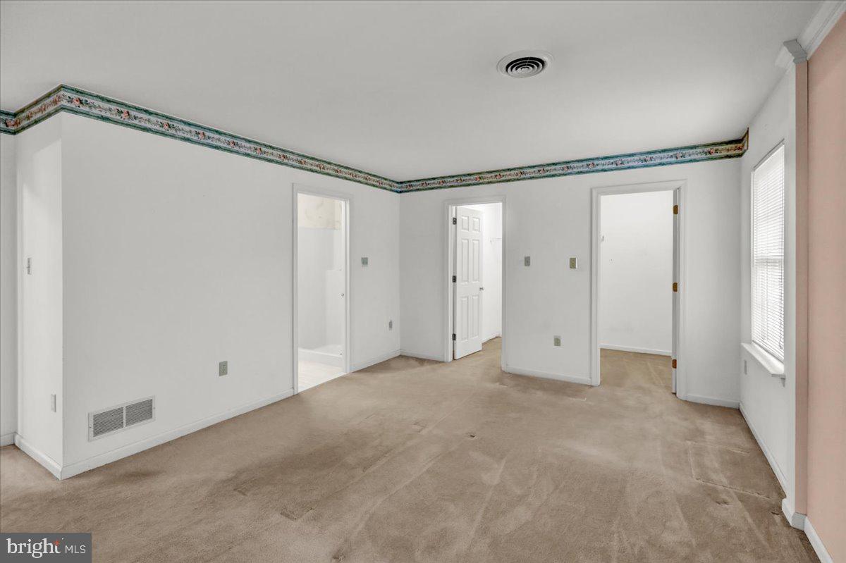 STONE HILL FARMS - Residential