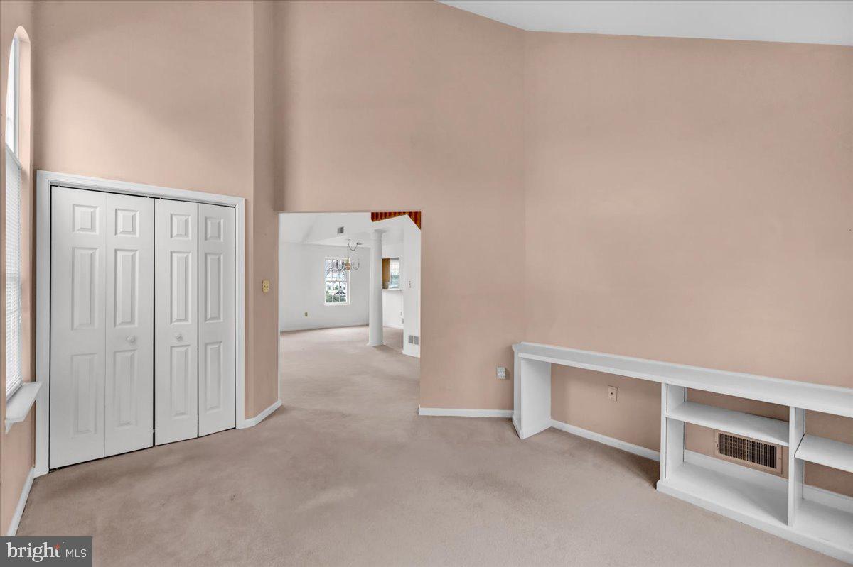 STONE HILL FARMS - Residential