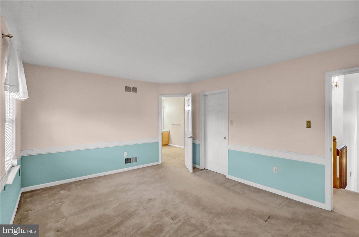 STONE HILL FARMS - Residential