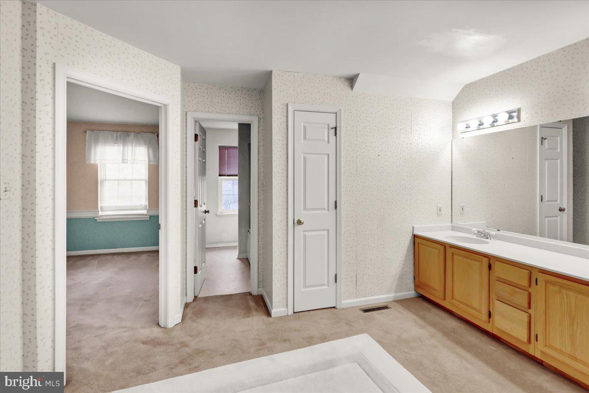 STONE HILL FARMS - Residential