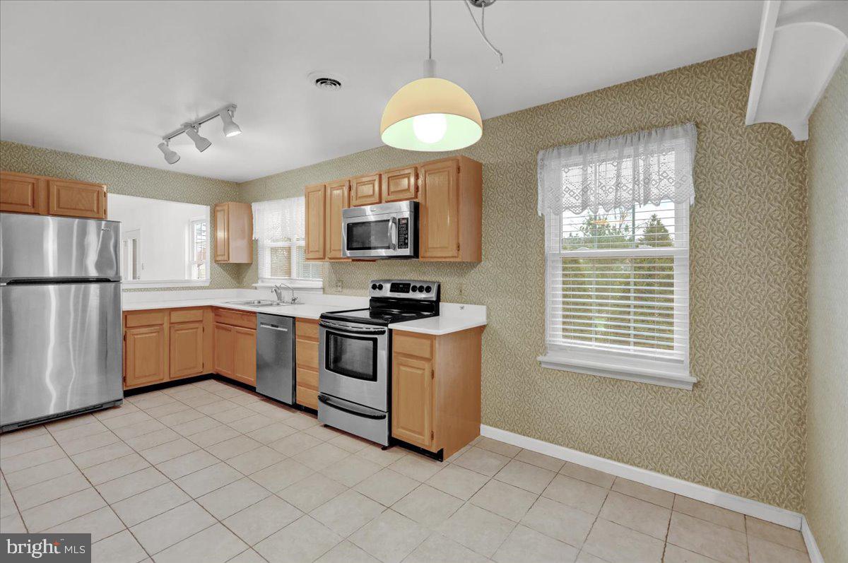 STONE HILL FARMS - Residential