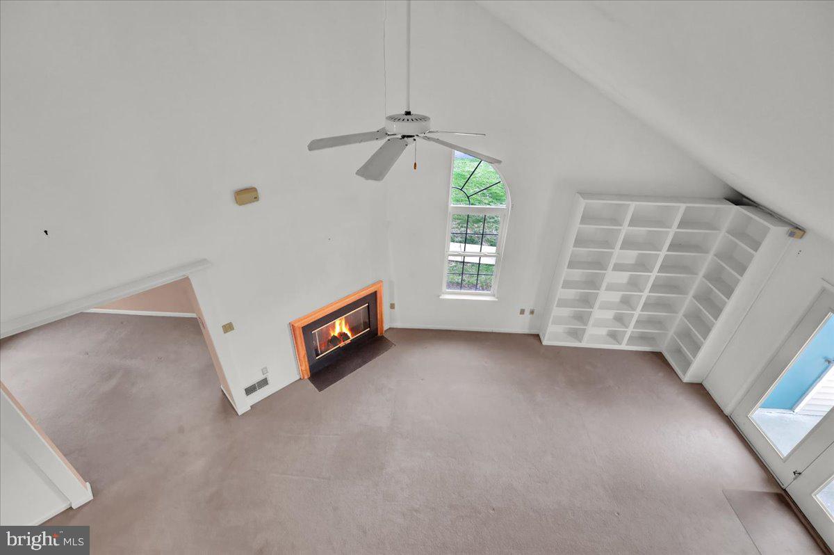 STONE HILL FARMS - Residential