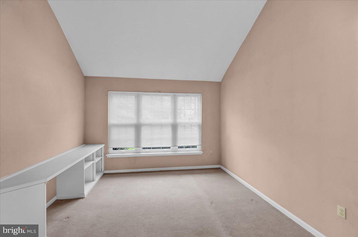 STONE HILL FARMS - Residential