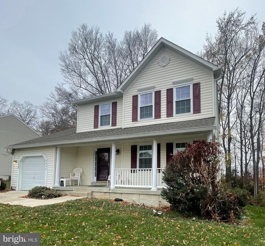 Welcome to South Hampton! This charming home is waiting for you to add your finishing touches. The upstairs boasts a large master bedroom with ensuite and 2 generous sized bedrooms. On the main level you'll find a spacious living room and dining room, with a sunken family room off the kitchen. Additionally, the finished basement includes room for expansion and is waiting for you to make it your own.  Don't miss out on this one!