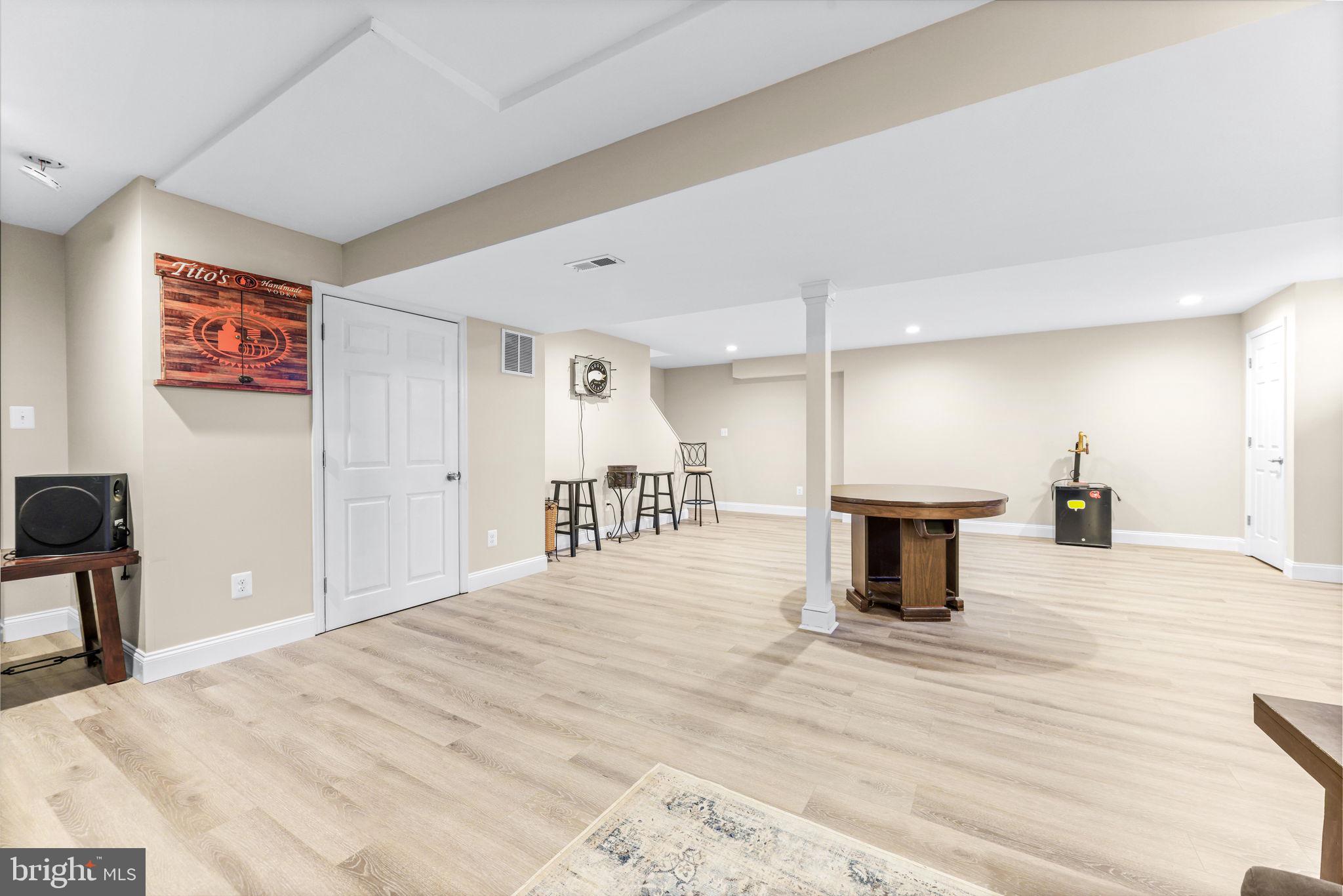 SHREWSBURY/NEW FREEDOM - Residential