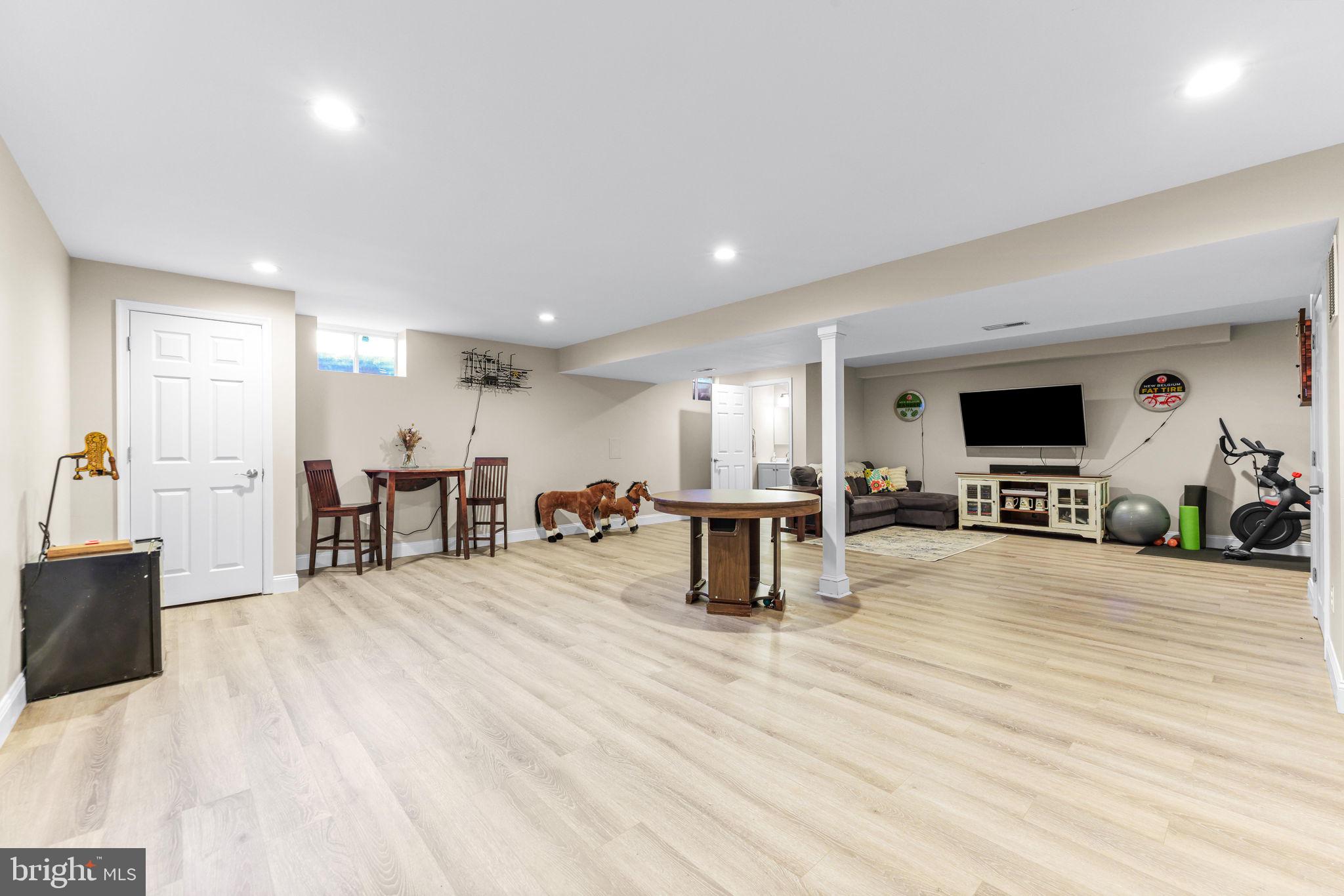 SHREWSBURY/NEW FREEDOM - Residential