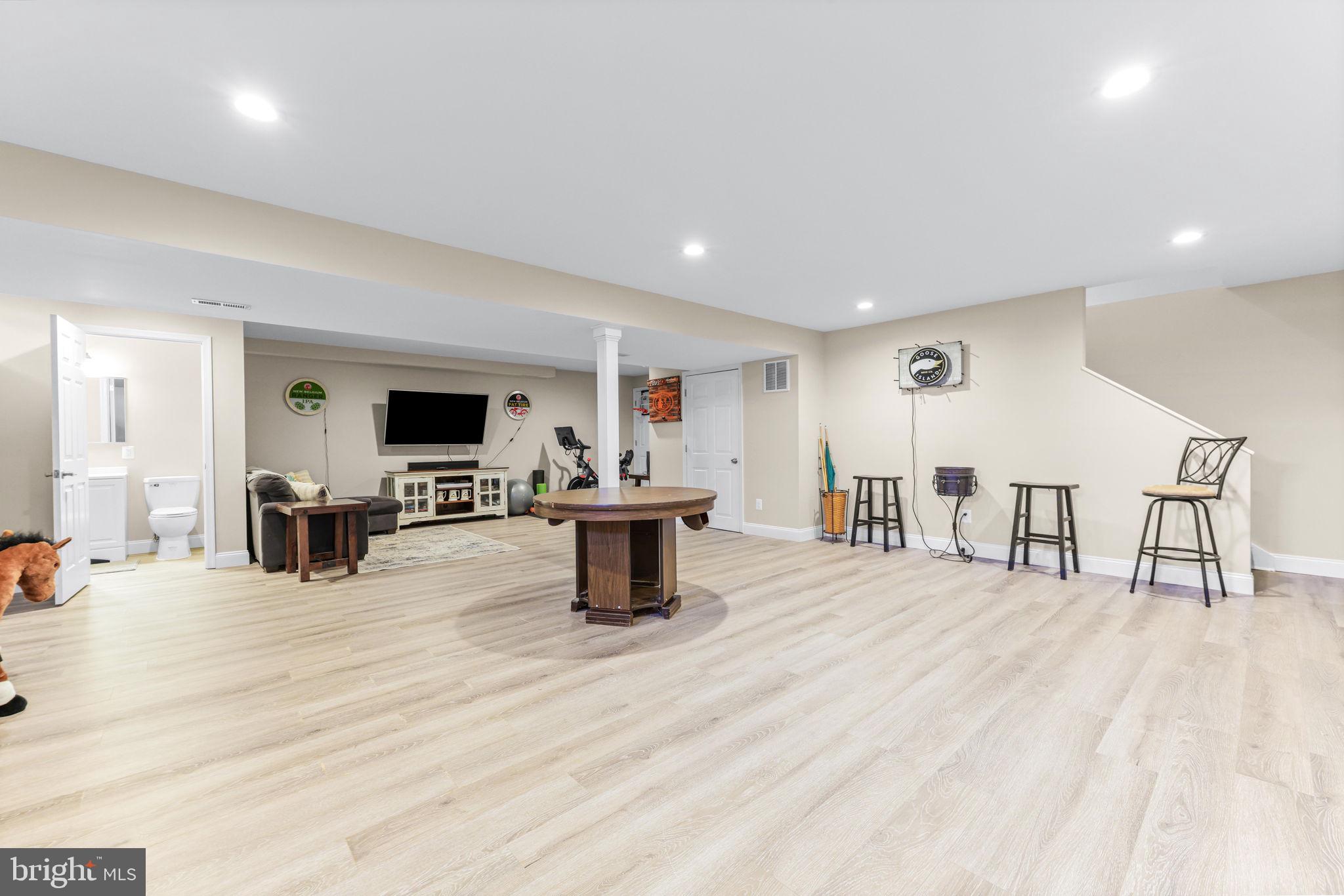 SHREWSBURY/NEW FREEDOM - Residential