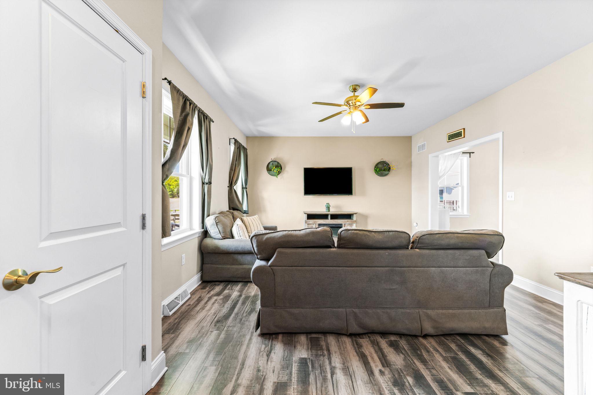 SHREWSBURY/NEW FREEDOM - Residential