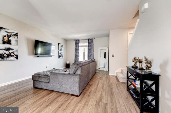 NEW POST ON THE RAPPAHANNOCK - Residential