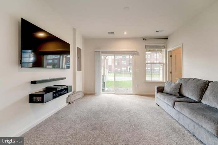 NEW POST ON THE RAPPAHANNOCK - Residential