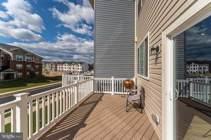 NEW POST ON THE RAPPAHANNOCK - Residential