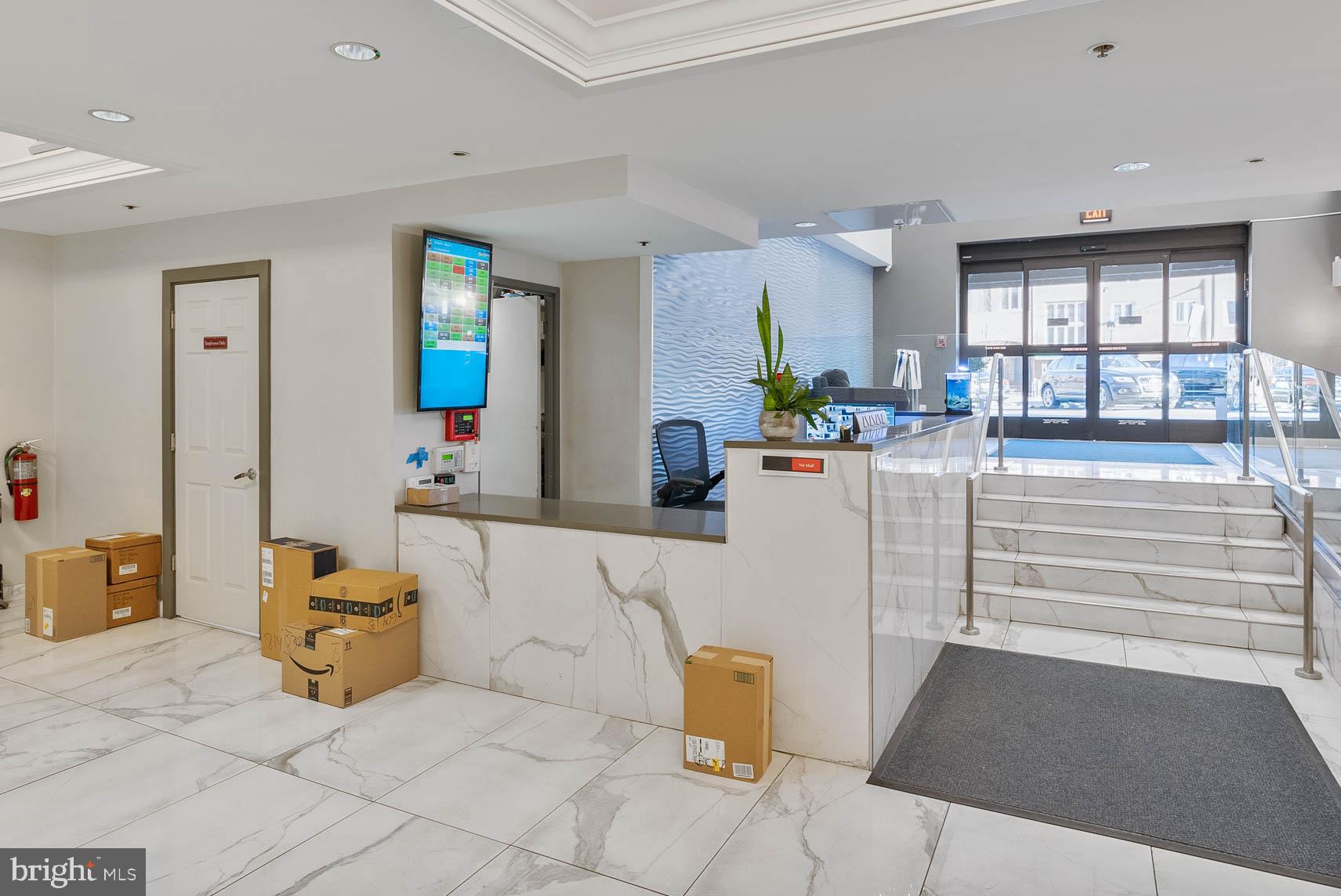 SOCIETY HILL - Residential