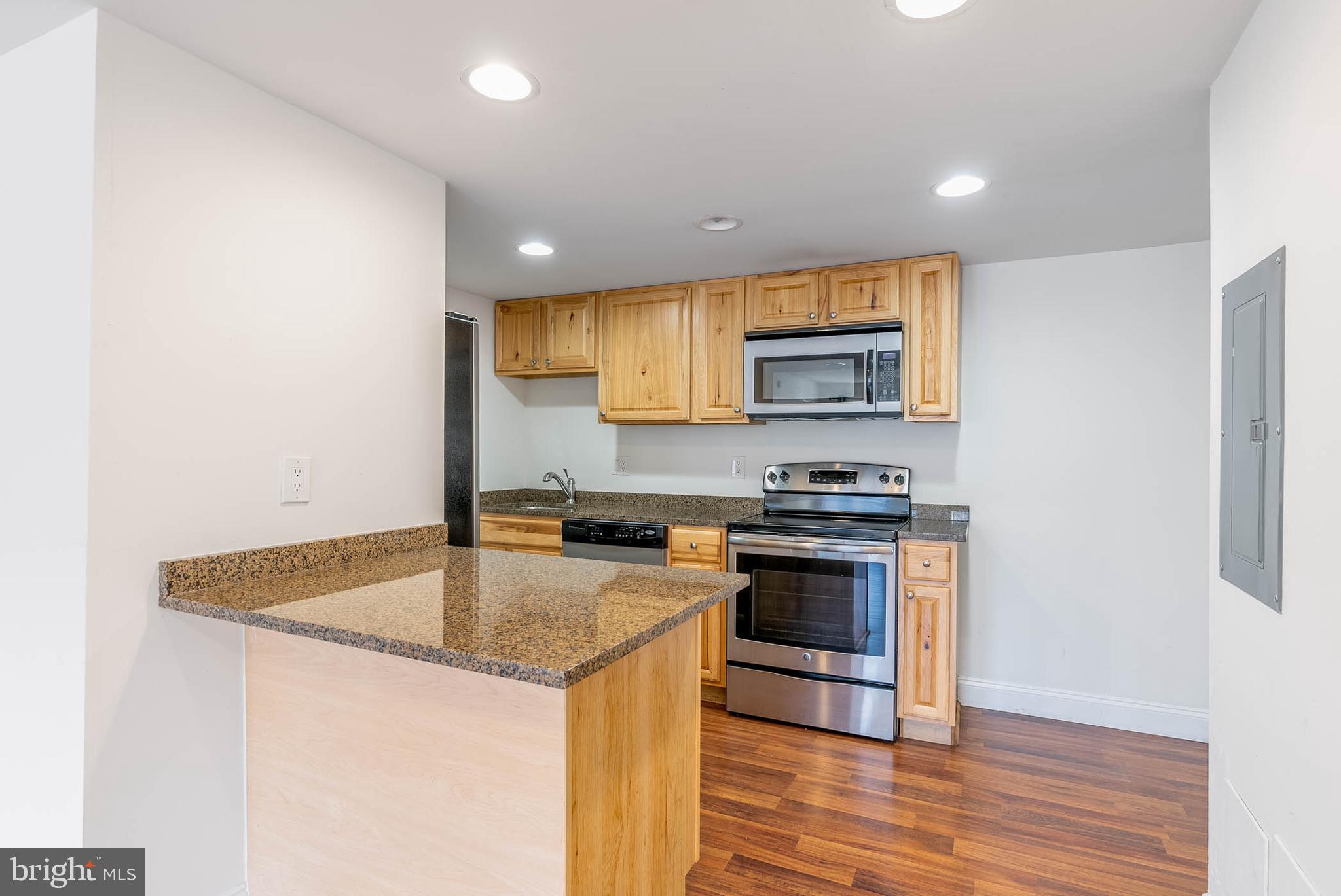 SOCIETY HILL - Residential