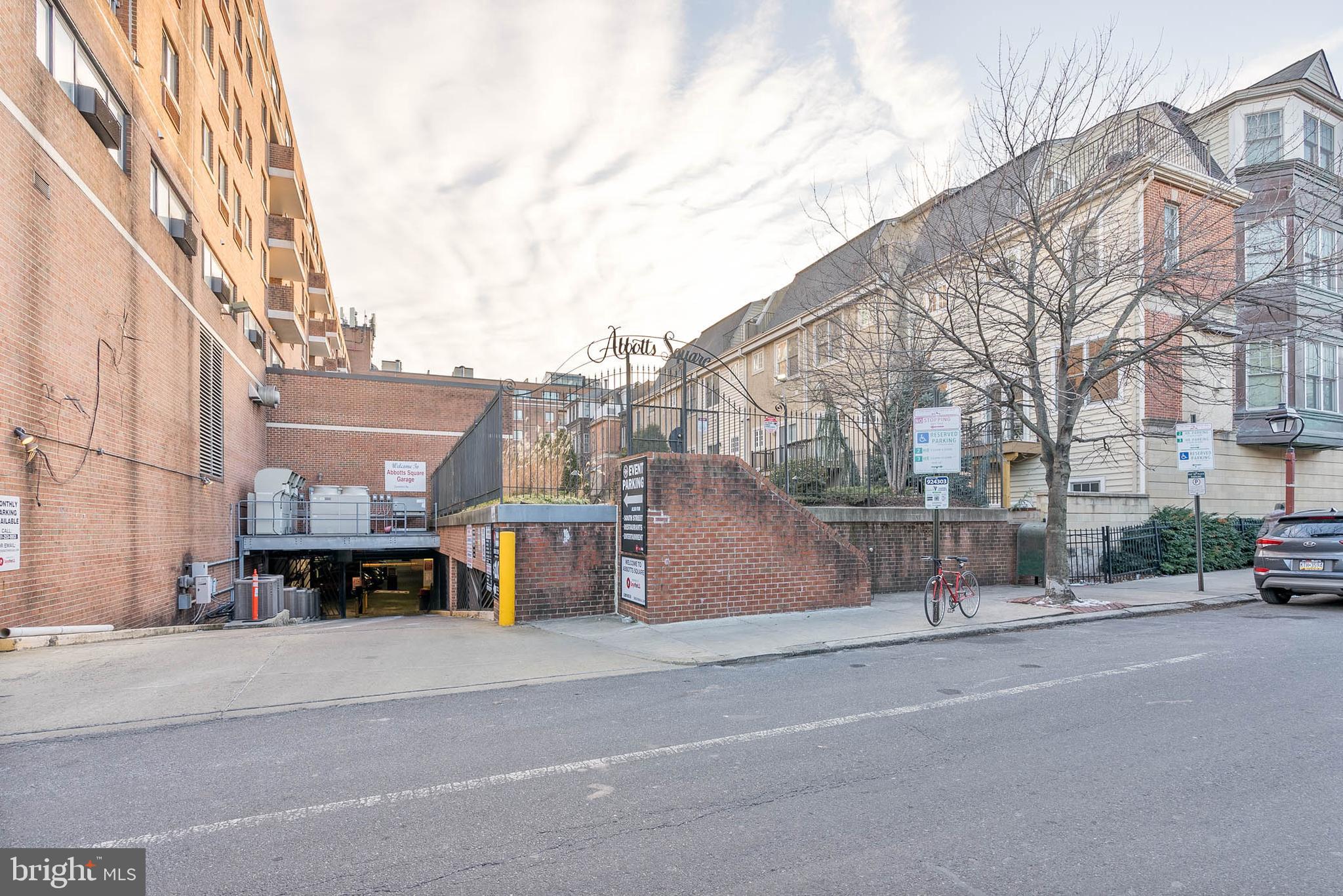 SOCIETY HILL - Residential