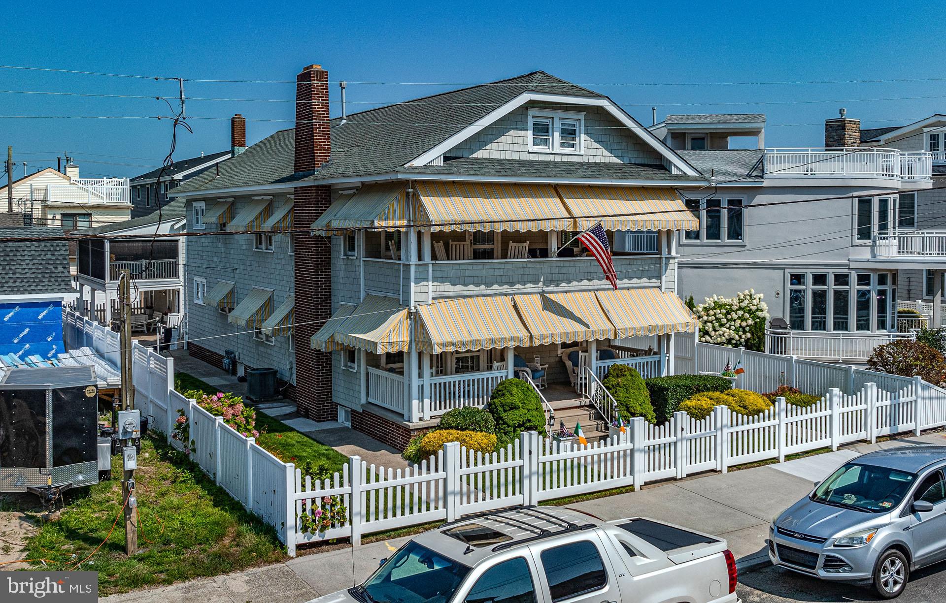 1930 WESLEY AVENUE