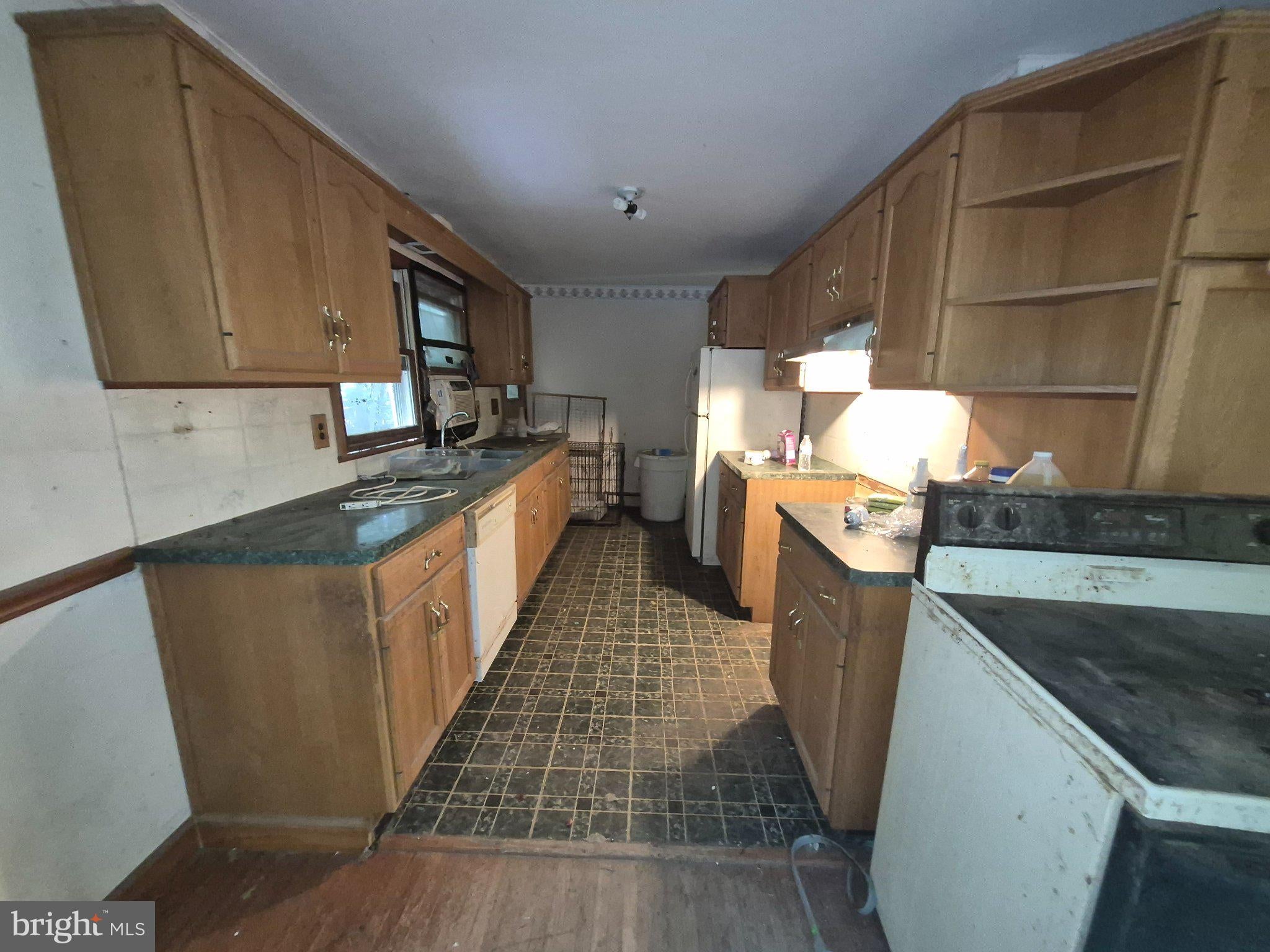 570 MULLEN HOLLOW ROAD