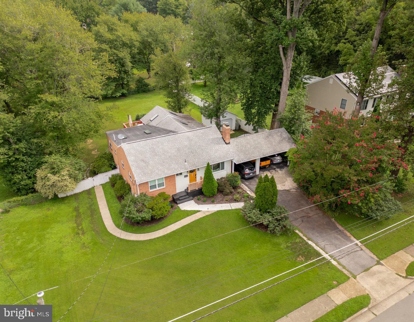6616 KERNS ROAD