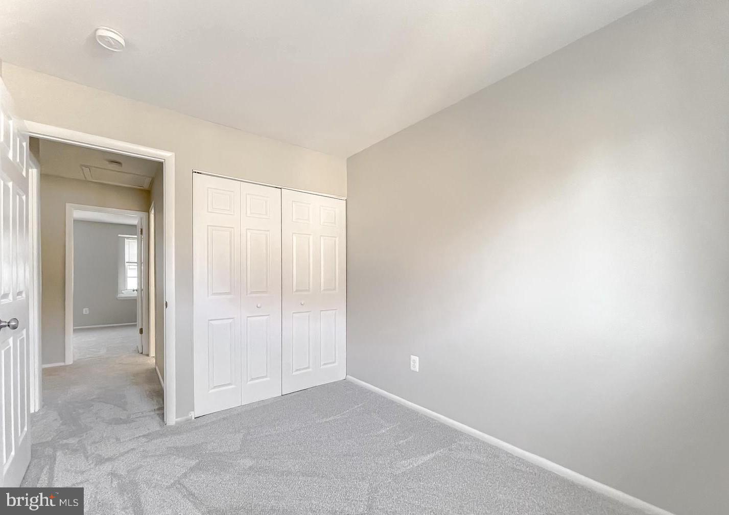 OAK MANOR TWN HSE CONDO - Residential Lease