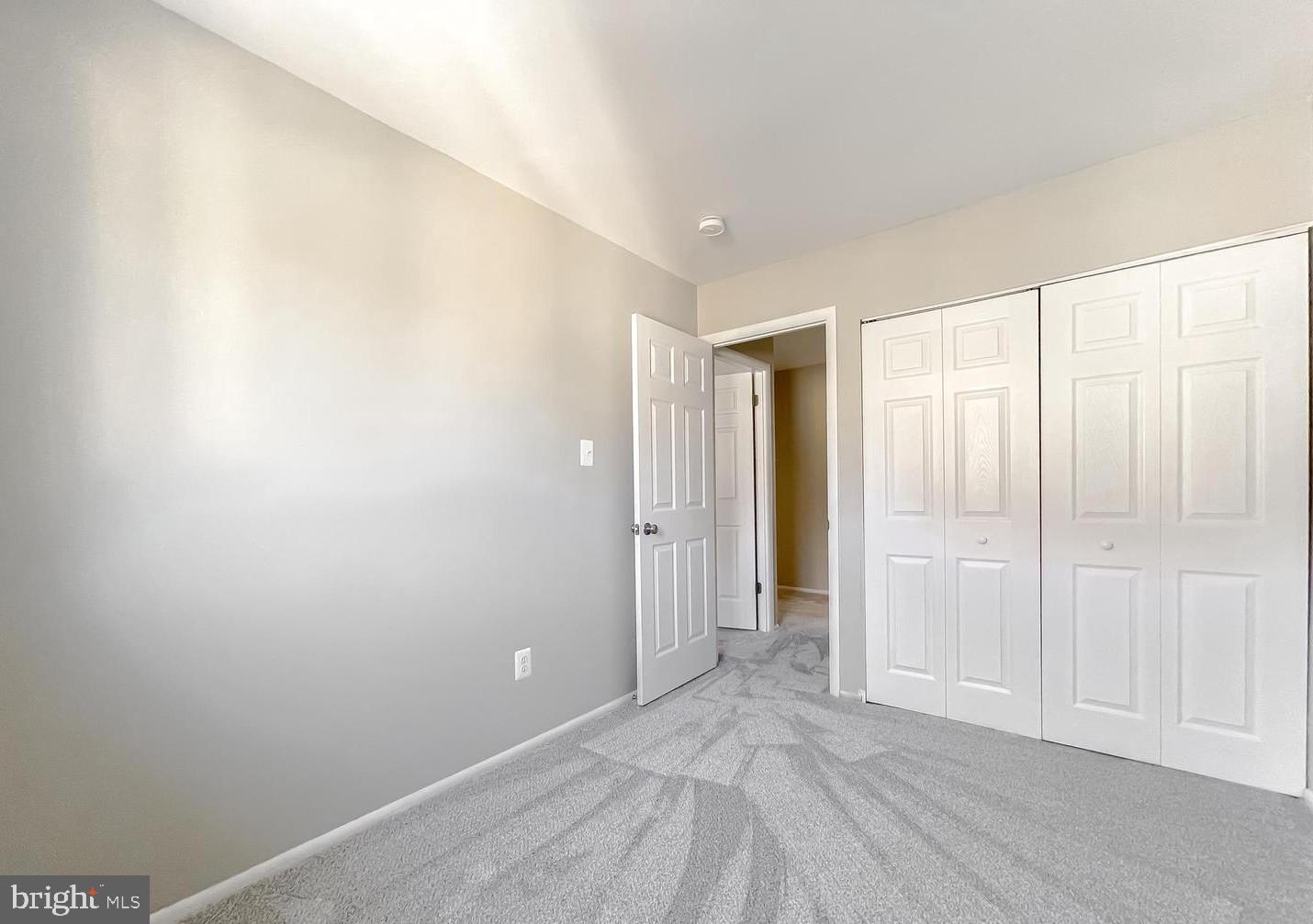 OAK MANOR TWN HSE CONDO - Residential Lease