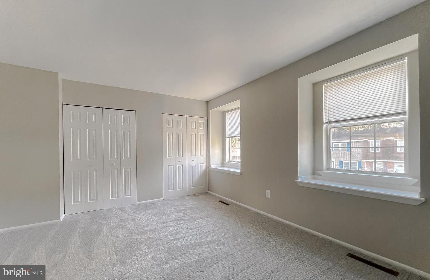 OAK MANOR TWN HSE CONDO - Residential Lease