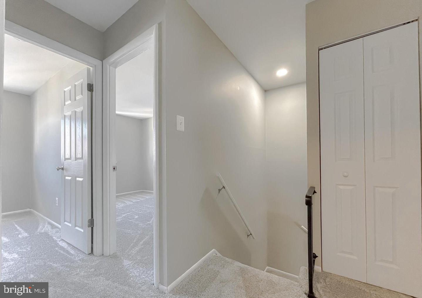 OAK MANOR TWN HSE CONDO - Residential Lease