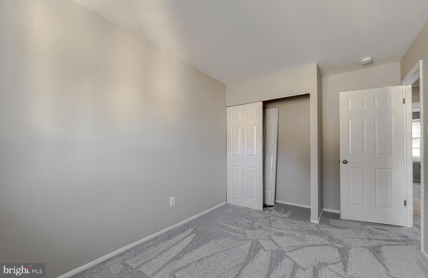 OAK MANOR TWN HSE CONDO - Residential Lease