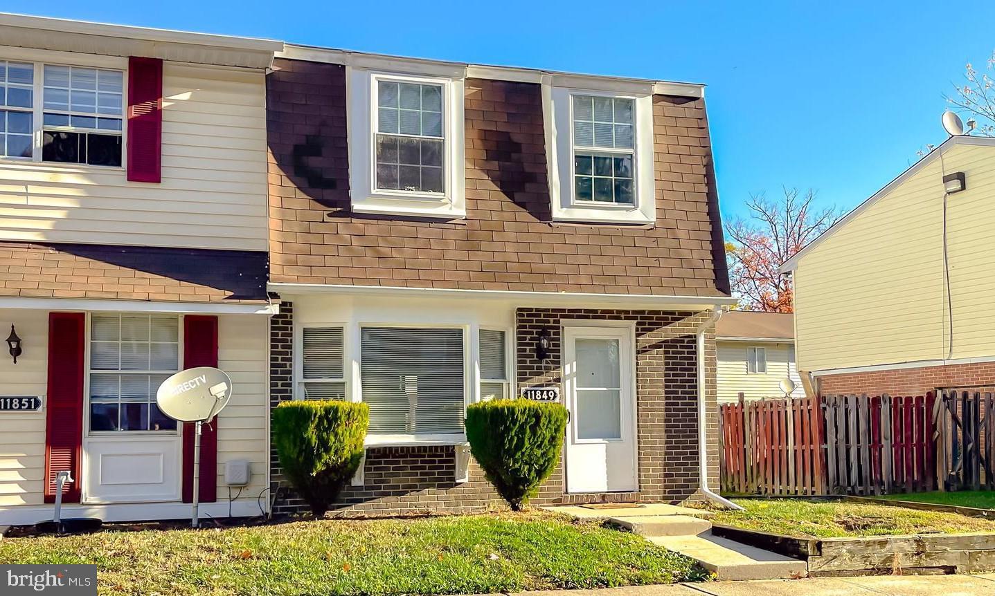 OAK MANOR TWN HSE CONDO - Residential Lease