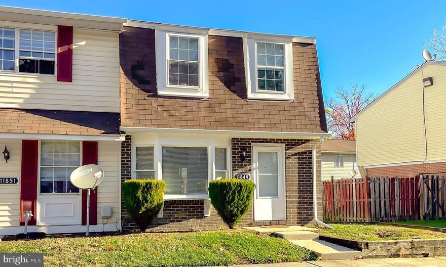 Three-bedroom, 1.5-bath end unit townhome. Move-in ready with a new kitchen featuring stainless steel appliances, fresh paint, and new flooring throughout! Enjoy the outdoor space on the back patio. Schedule your appointment today!