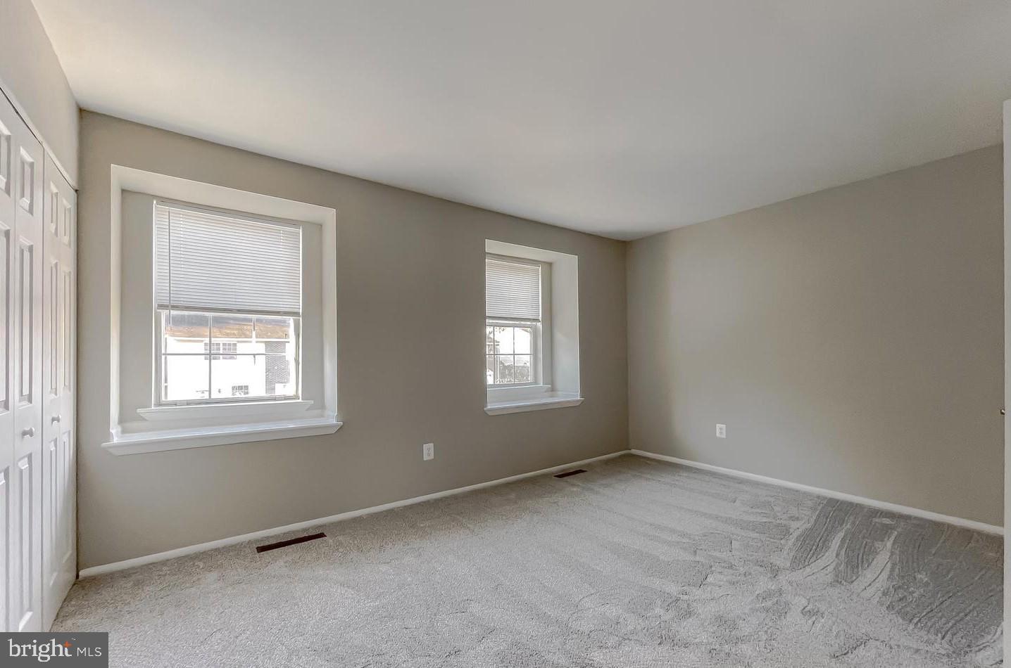 OAK MANOR TWN HSE CONDO - Residential Lease