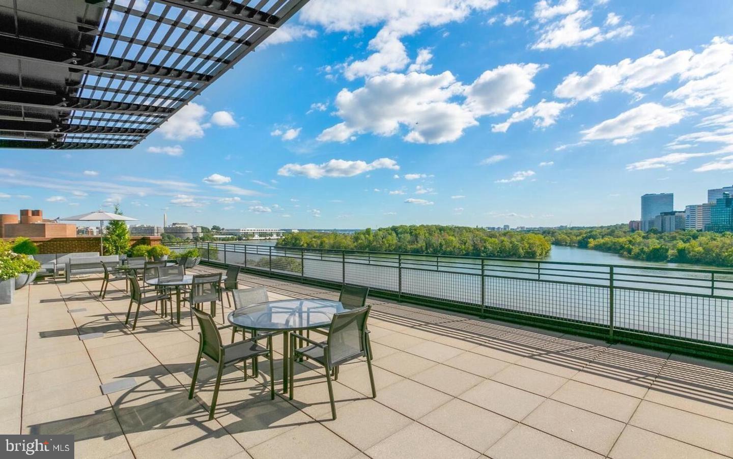 GEORGETOWN - Residential