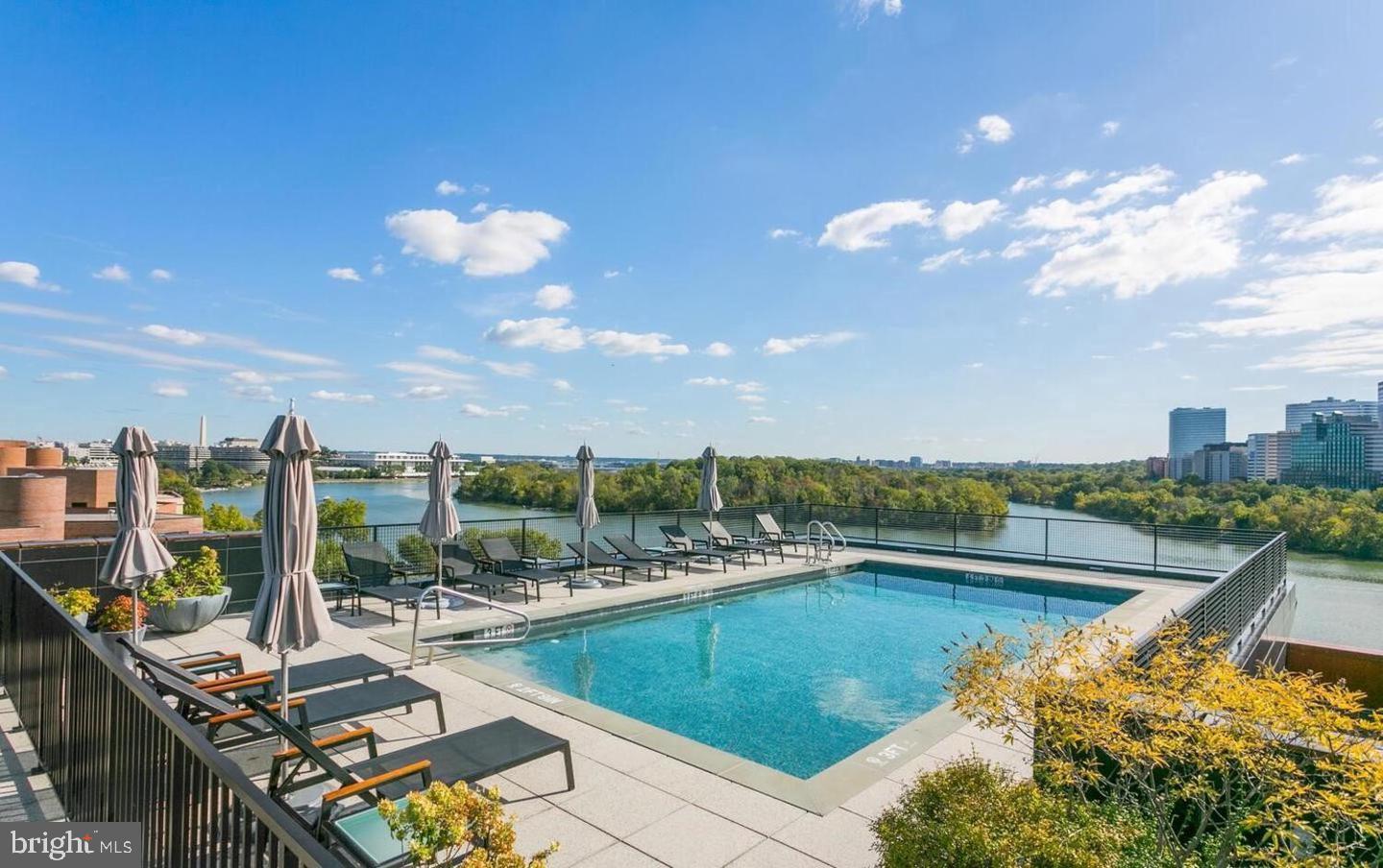GEORGETOWN - Residential