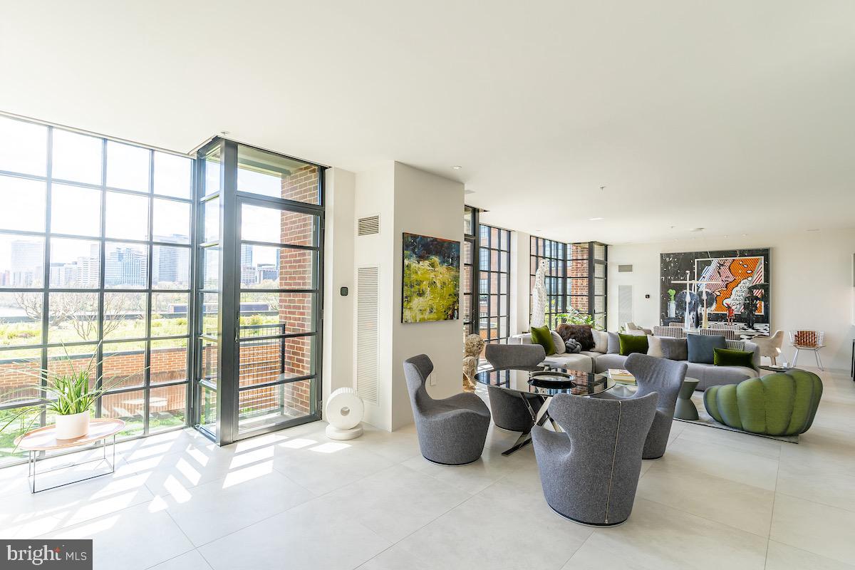 GEORGETOWN - Residential