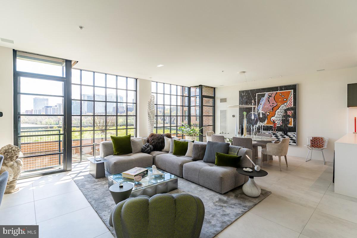 GEORGETOWN - Residential