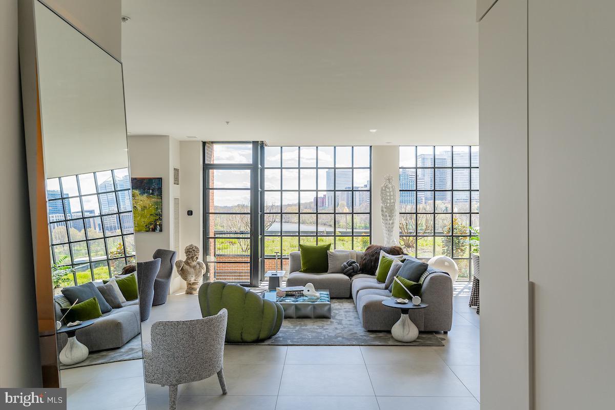 GEORGETOWN - Residential