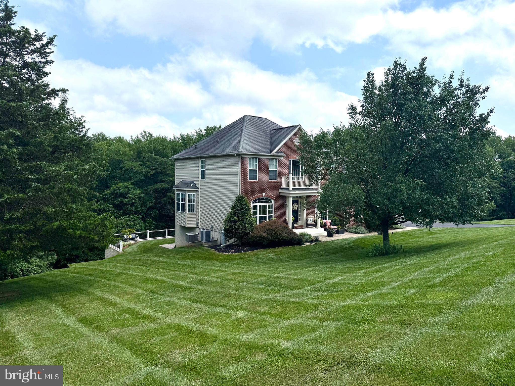 713 JACLYN CIRCLE
