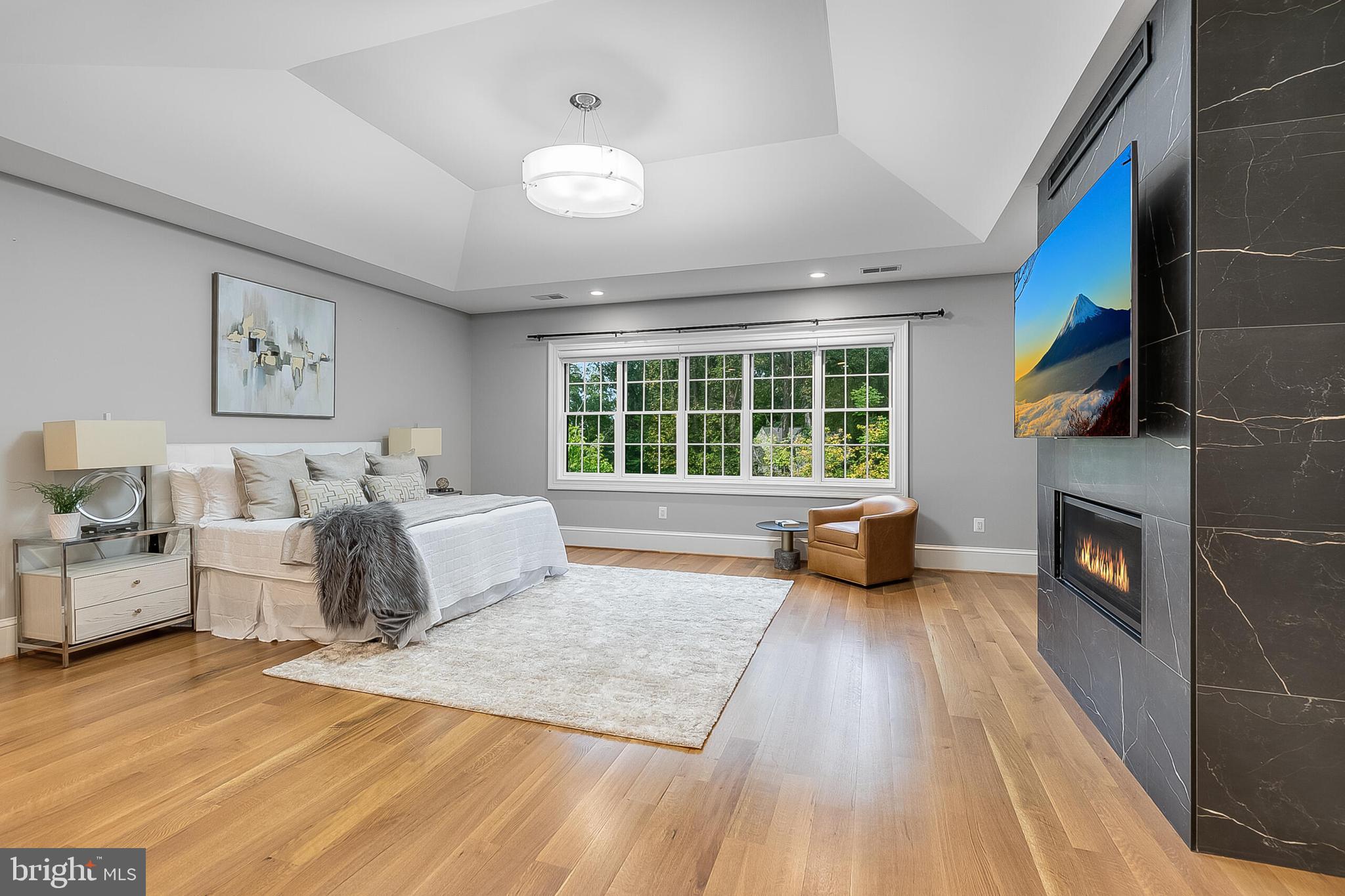 RIVER OAKS - Residential Lease