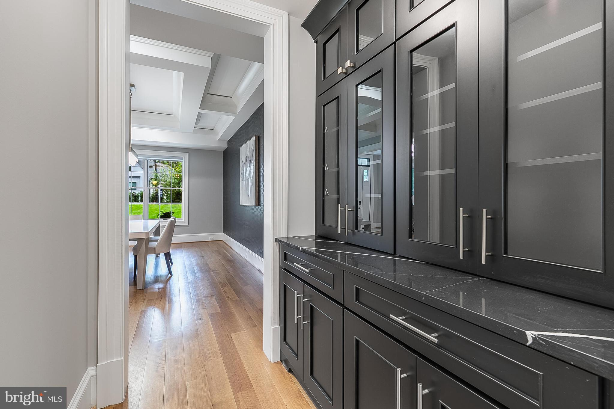 RIVER OAKS - Residential Lease